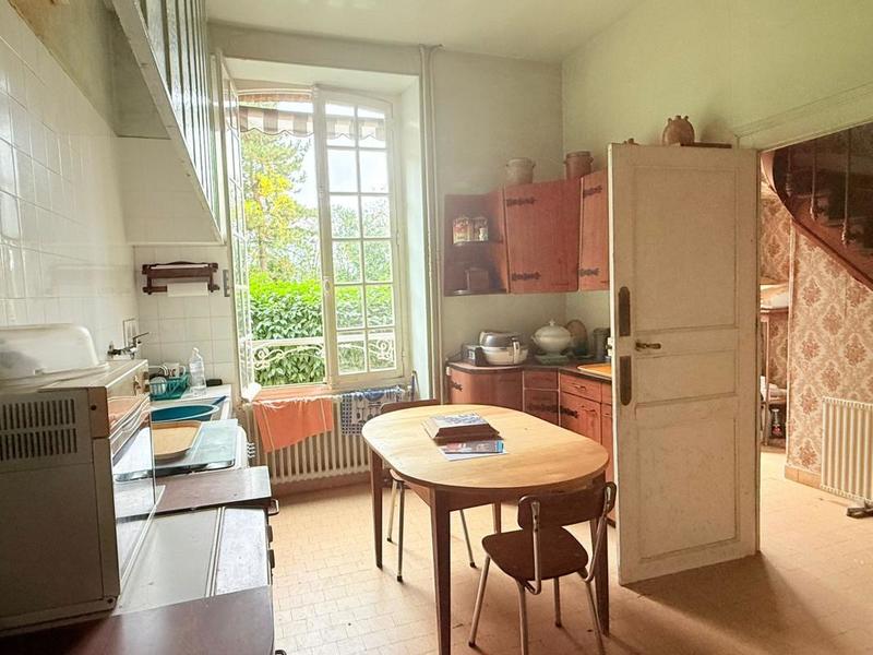 Maison - 205 m² - 8 pièces