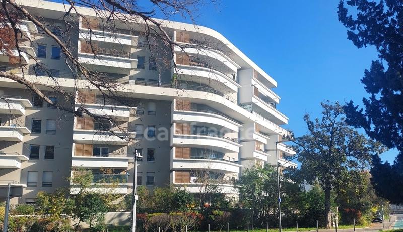 Appartement - 83 m² - 4 pièces