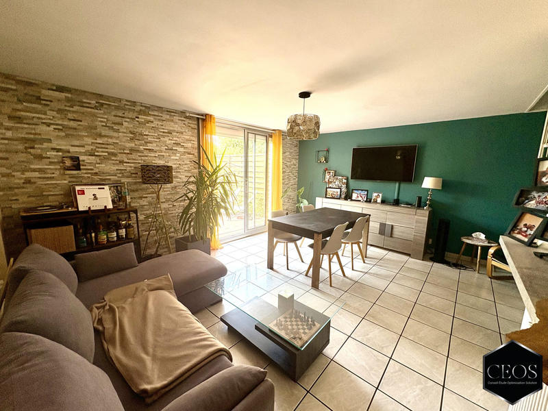 Maison traditionnelle - 83 m² - 5 pièces