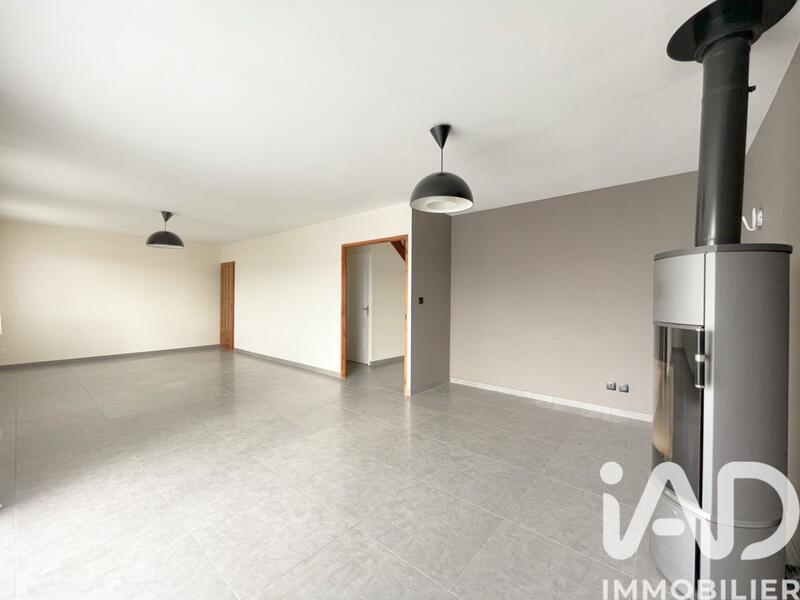 Maison - 121 m² - 6 pièces