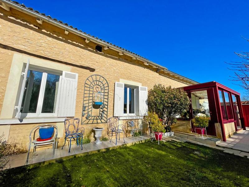 Maison en pierre - 95 m² - 3 pièces