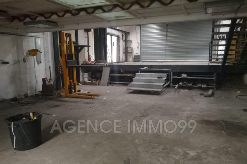 Parking / Garage - 200 m²