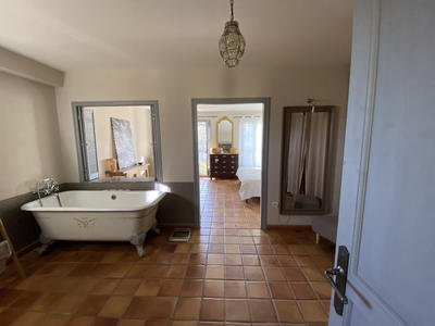 Maison - 150 m² - 4 pièces