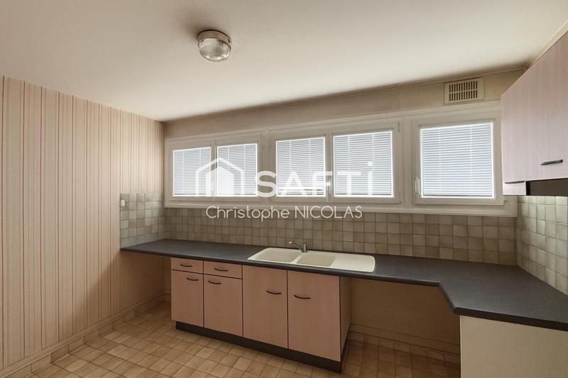 Appartement - 81 m² - 4 pièces