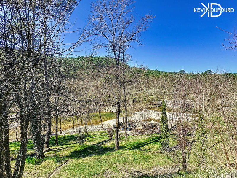 Maison - 488 m² - 19 pièces