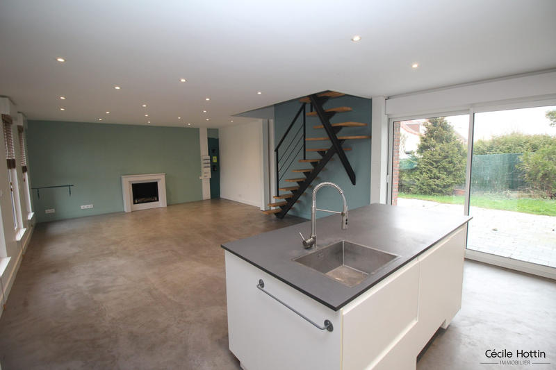 Maison - 108 m² - 4 pièces