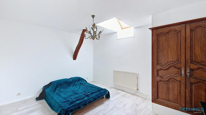 Maison ancienne - 232 m² - 8 pièces