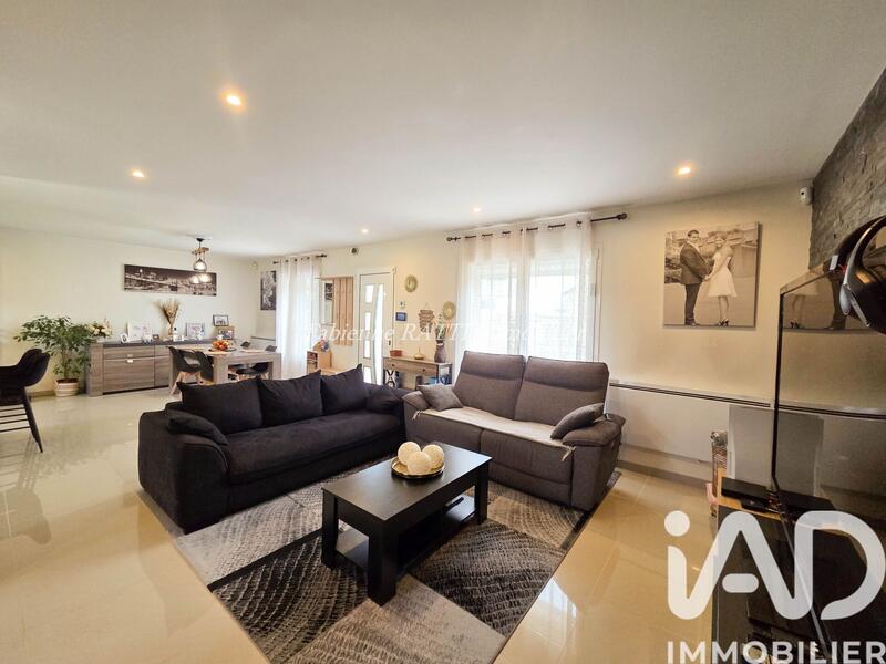 Maison - 102 m² - 5 pièces