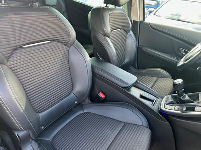 Renault Scénic IV Intens Tce 140