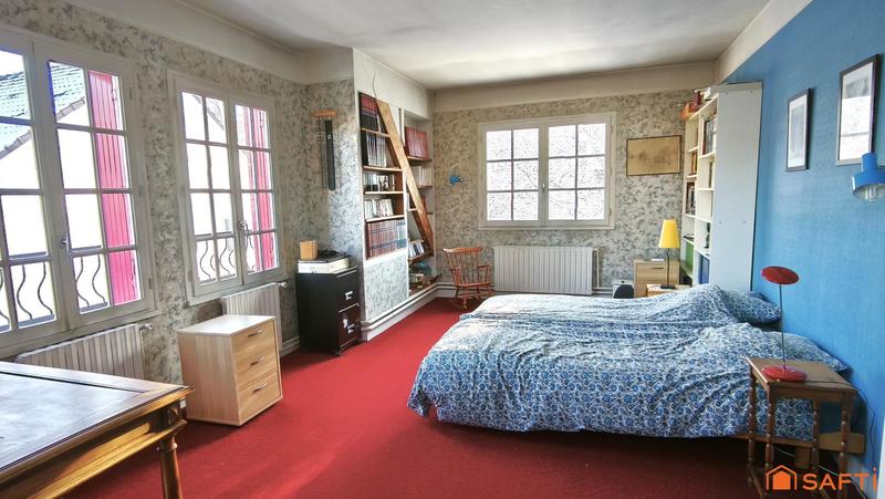 Maison - 179 m² - 9 pièces