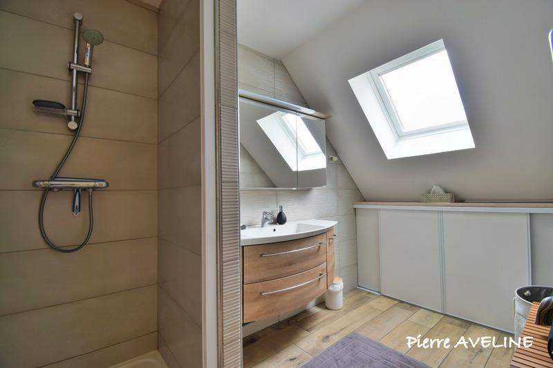 Maison - 165 m² - 6 pièces