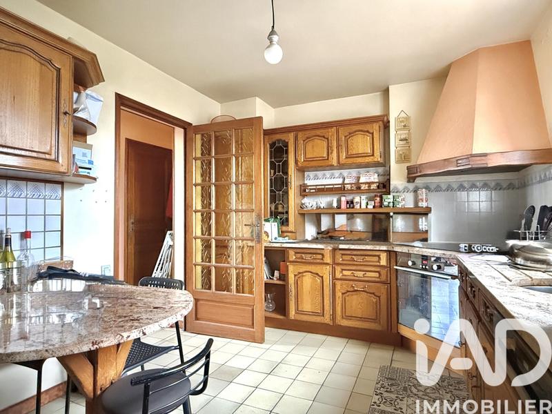 Maison - 157 m² - 8 pièces