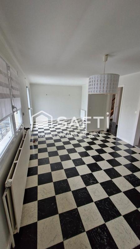 Maison - 90 m² - 4 pièces