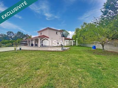 Maison - 162 m² - 5 pièces