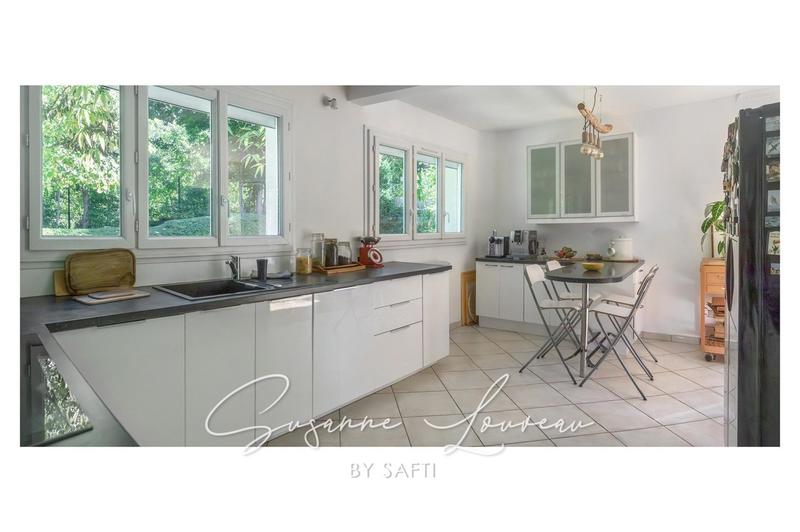 Villa - 195 m² - 8 pièces