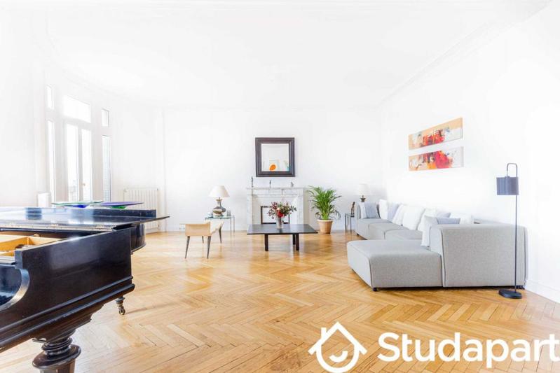 Appartement - 212 m² - 5 pièces