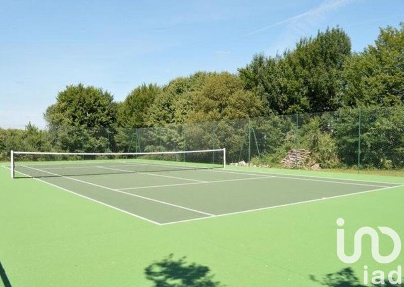 Maison - 220 m² - 2 pièces