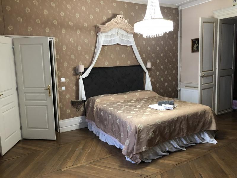 Maison - 400 m² - 17 pièces