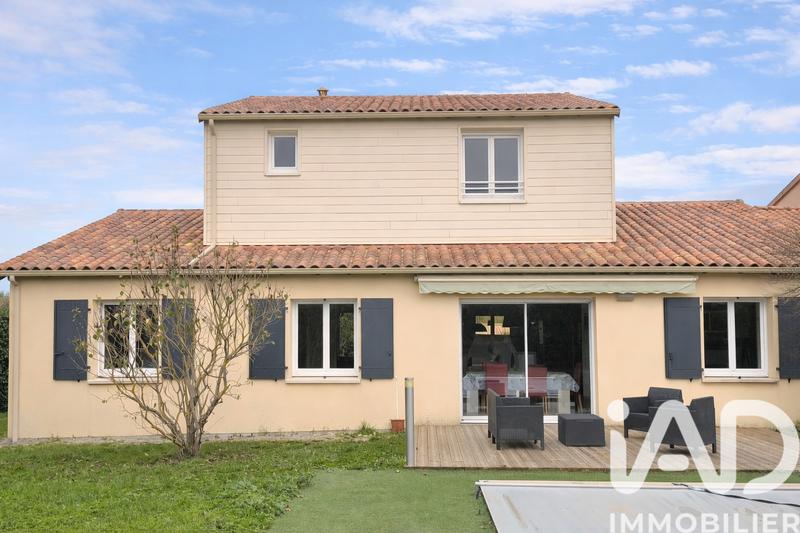 Maison - 168 m² - 7 pièces