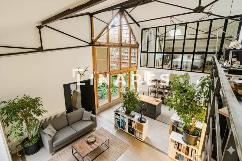 Maison - 350 m² - 8 pièces