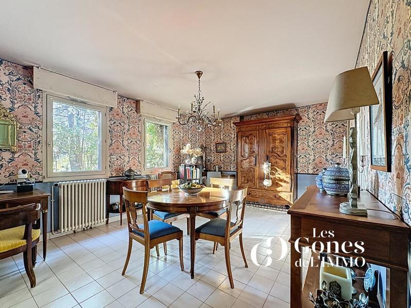 Appartement - 148 m² - 7 pièces