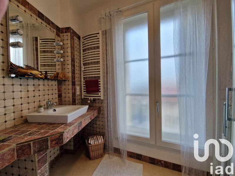 Appartement - 186 m² - 6 pièces