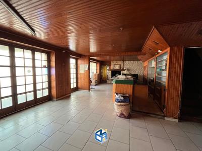 Maison ancienne - 185 m² - 7 pièces