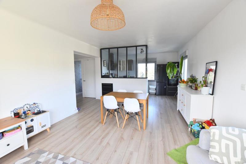 Appartement - 90 m² - 4 pièces