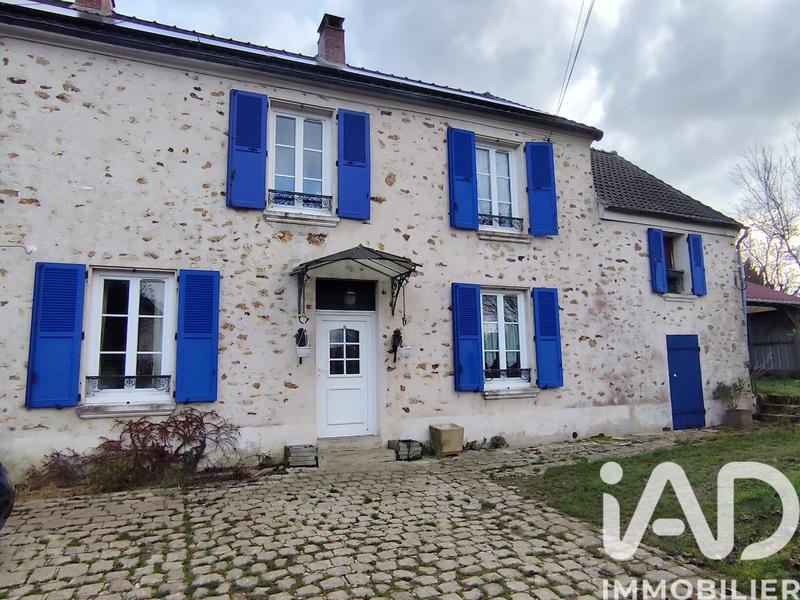 Maison - 240 m² - 8 pièces