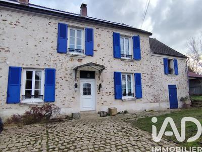 Maison - 240 m² - 8 pièces