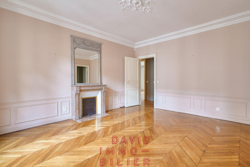 Appartement - 140 m² - 4 pièces