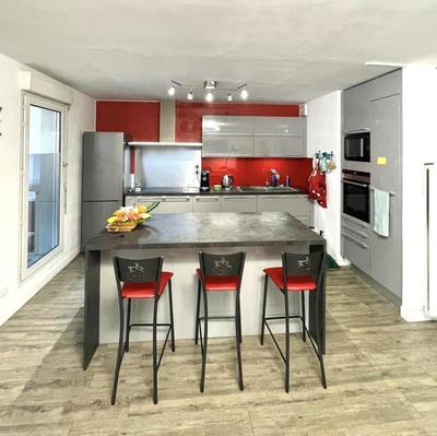 Appartement - 135 m² - 6 pièces