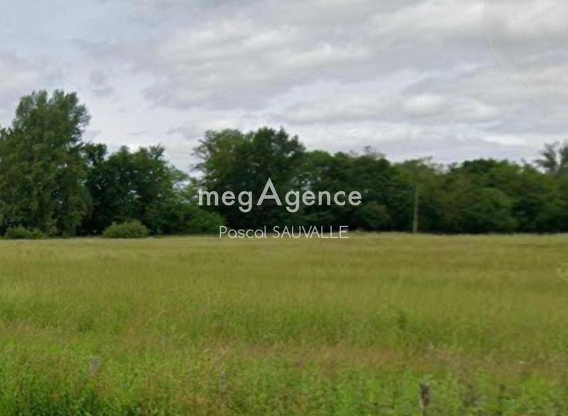 Terrain constructible - 8 920 m²