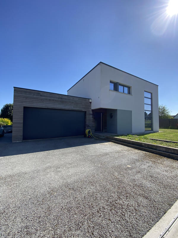 Maison - 155 m² - 9 pièces