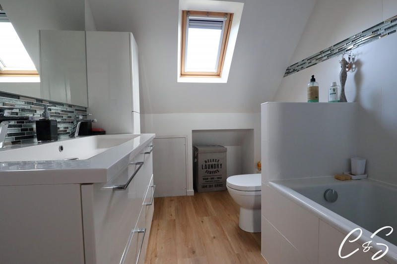 Maison - 112 m² - 6 pièces