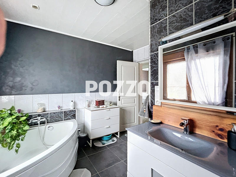 Maison - 133 m² - 6 pièces