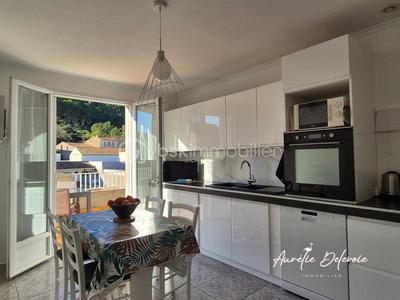 Maison - 180 m² - 6 pièces