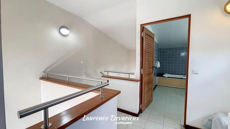 Immeuble - 1 130 m² - 22 pièces