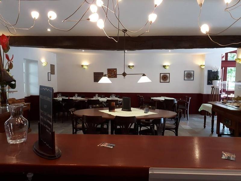 Propriété - 270 m² - 11 pièces