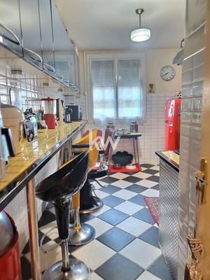 Appartement - 90 m² - 4 pièces