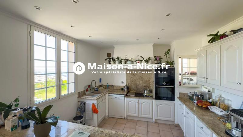 Viager - Maison - 174 m² - 6 pièces