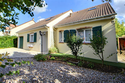 Maison - 165 m² - 7 pièces