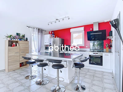 Maison - 100 m² - 4 pièces