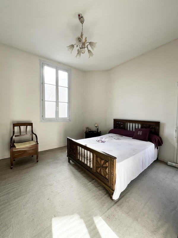 Maison - 200 m² - 6 pièces