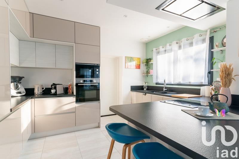 Maison - 135 m² - 6 pièces