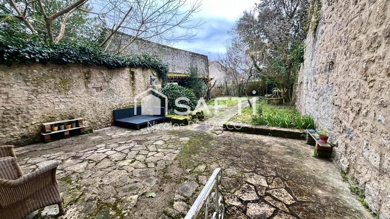 Maison de ville - 298 m² - 8 pièces