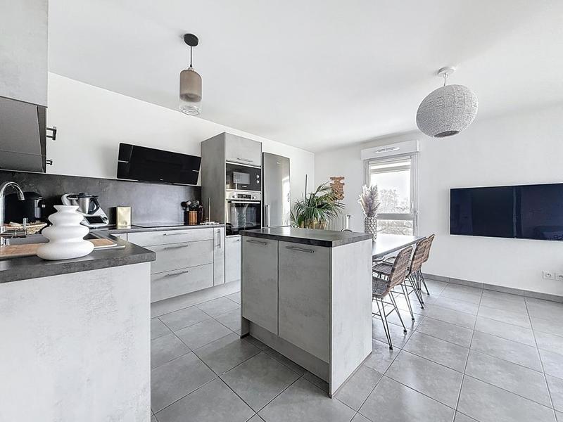 Appartement - 65 m² - 3 pièces