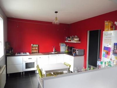 Maison - 95 m² - 5 pièces