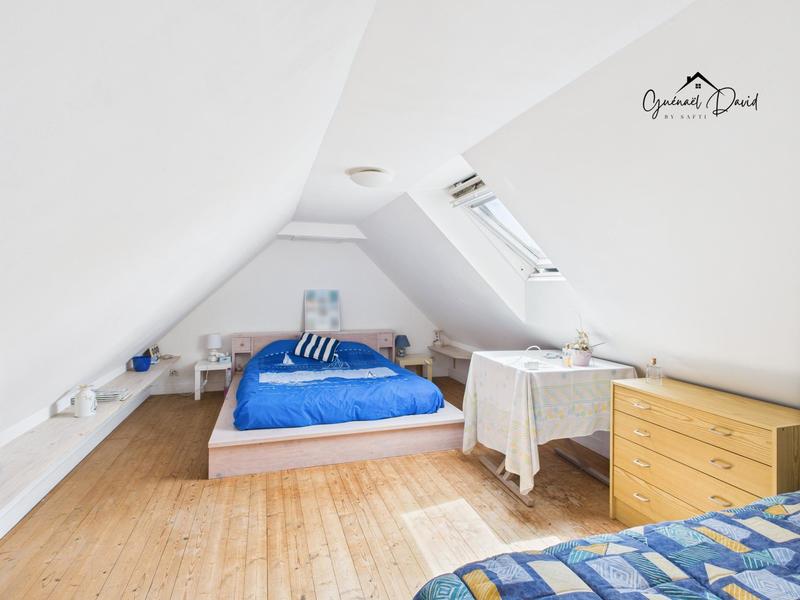 Maison - 90 m² - 5 pièces