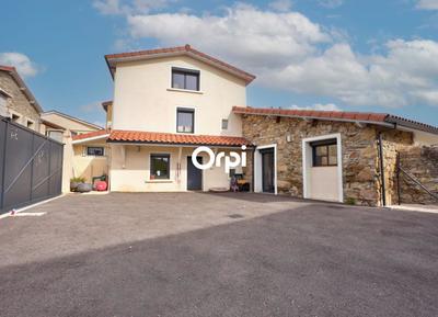 Maison - 222 m² - 5 pièces